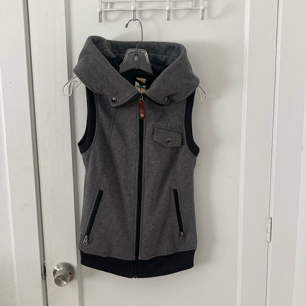 Burton hoodie vest